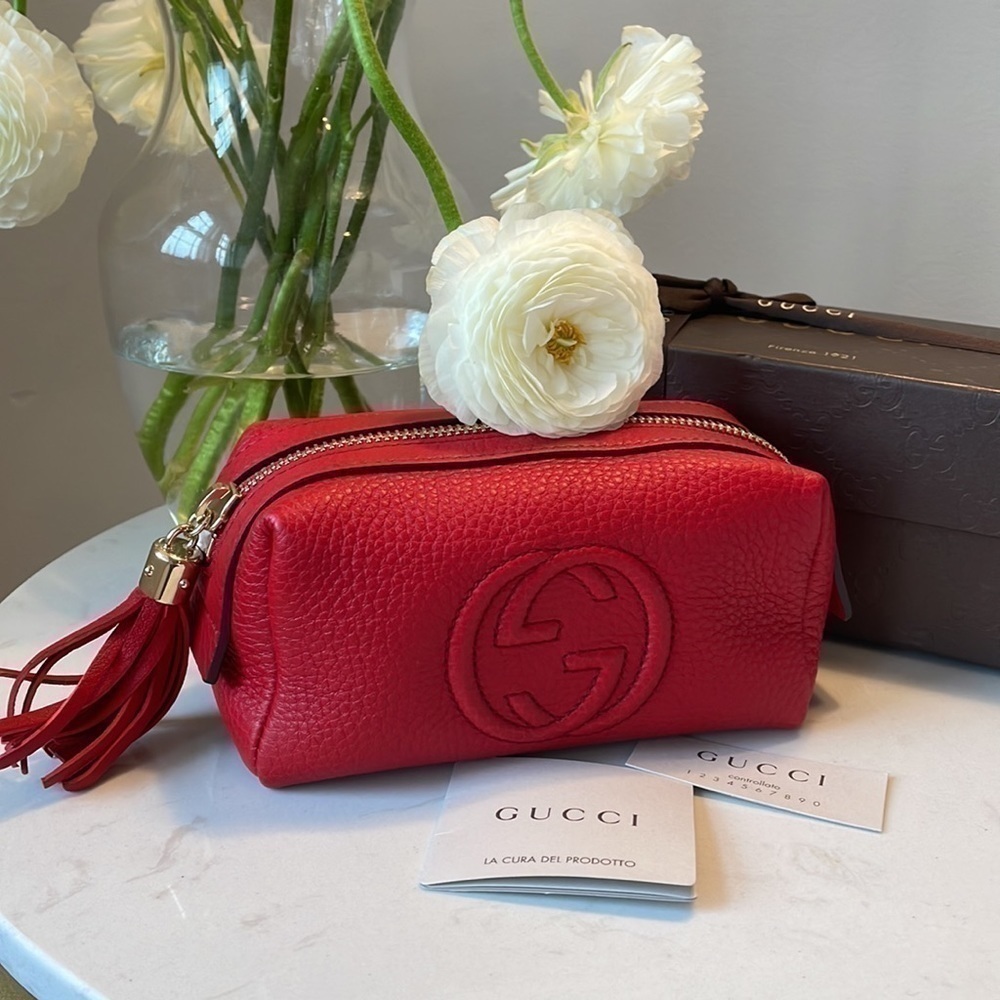❤️ NWT Gucci Authentic Cosmetic Bag Red Leather with Gucci Logo